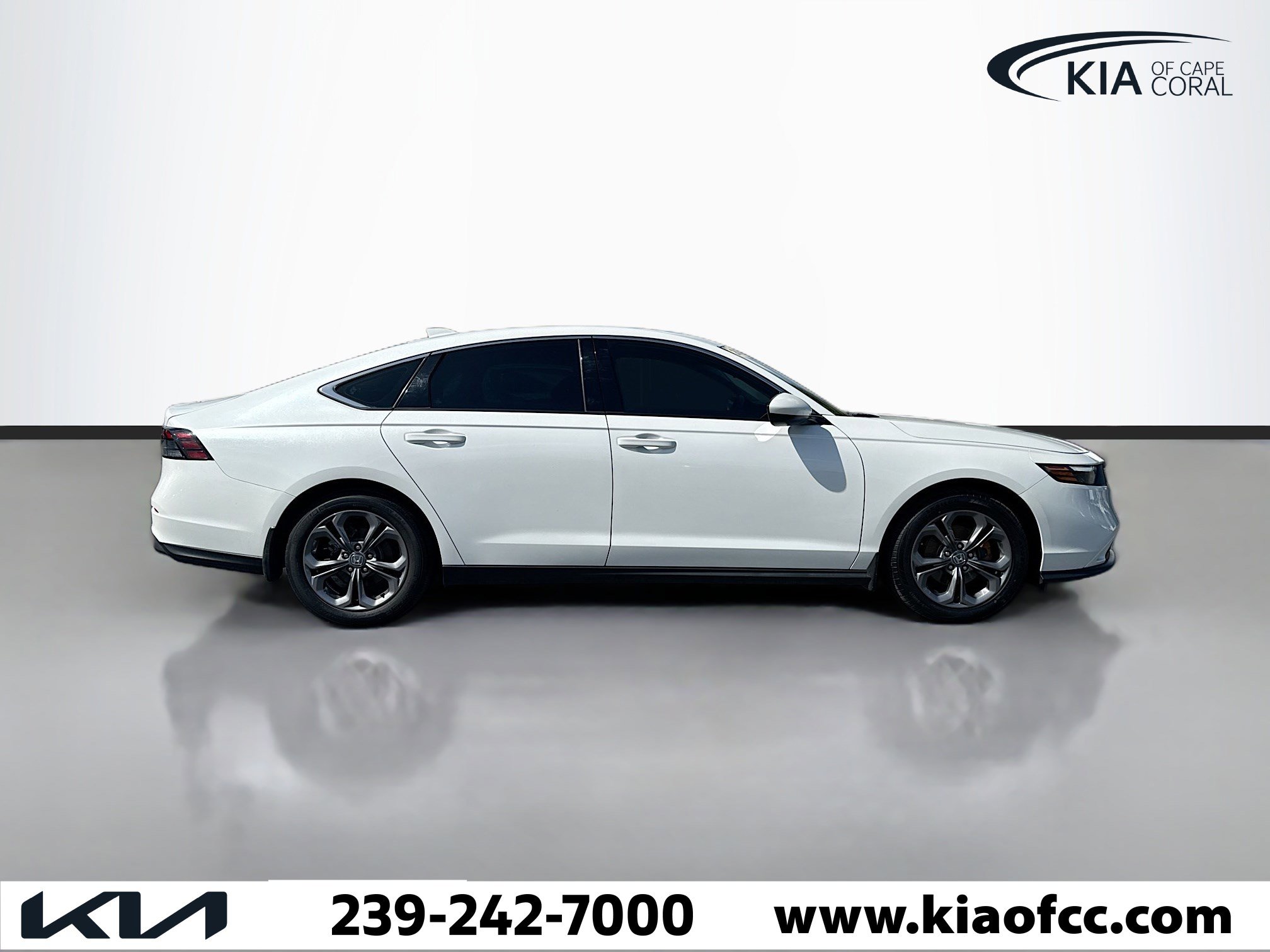 Used 2023 Honda Accord EX image 7