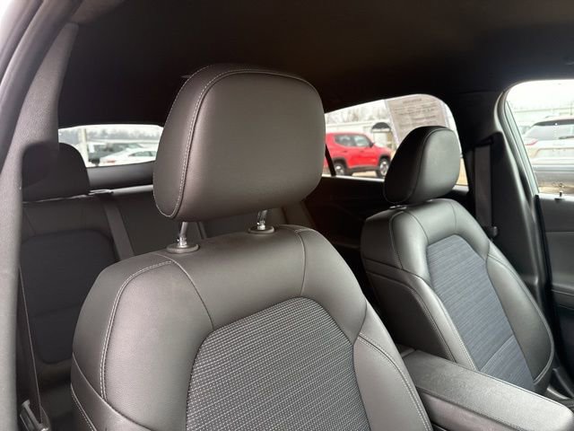 Used 2025 Buick Envista Preferred image 47