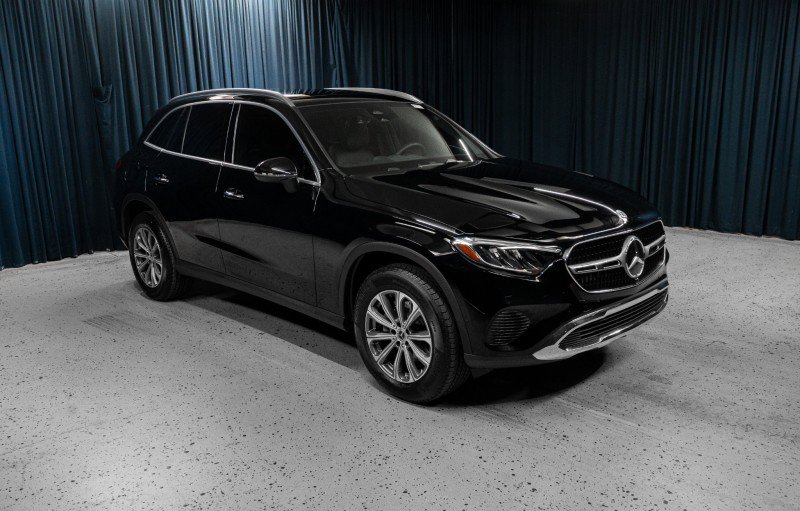 Certified 2026 Mercedes-Benz GLC 300 4MATIC image 3