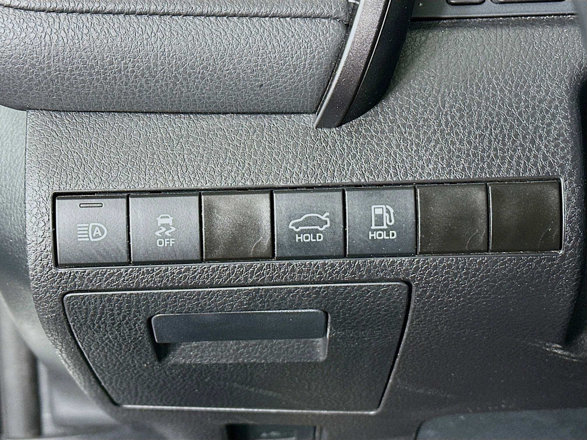 Used 2023 Toyota Camry SE image 16