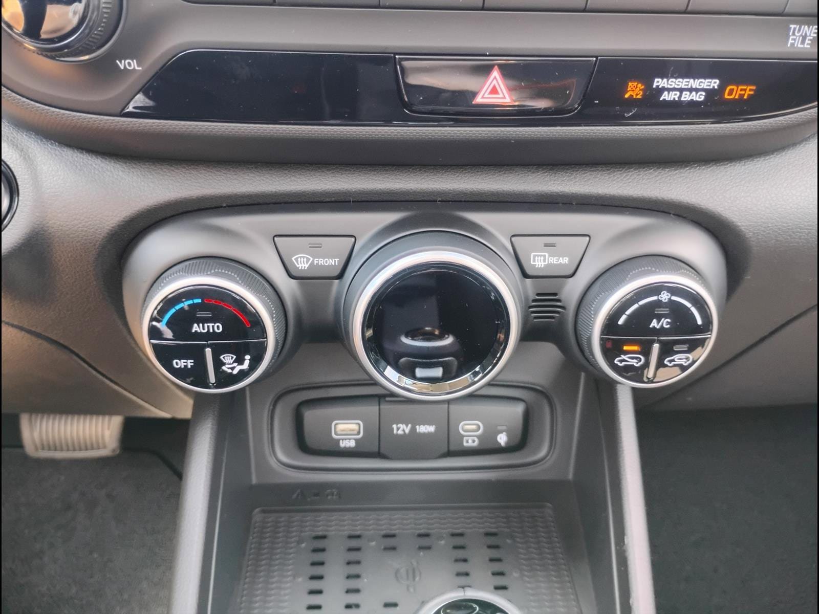 New 2026 Hyundai Venue SEL FWD image 24