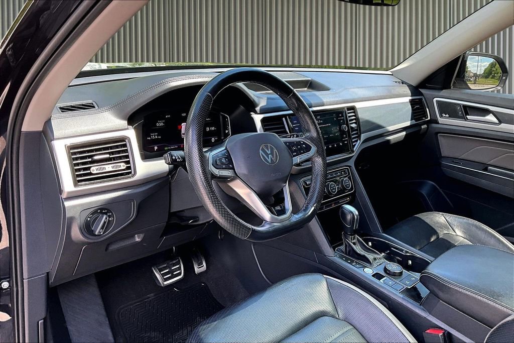 Used 2022 Volkswagen Atlas SEL Premium AWD/4WD image 15