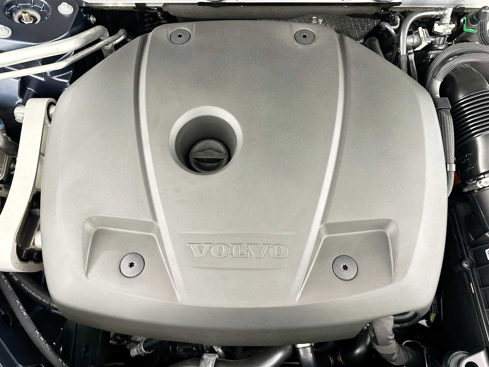 Certified 2025 Volvo XC90 T8 Plus w/ Protection Package Premier image 27