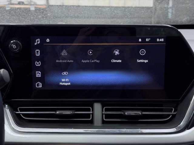 Used 2025 Chevrolet Trax LT w/ LT Convenience Package FWD image 35