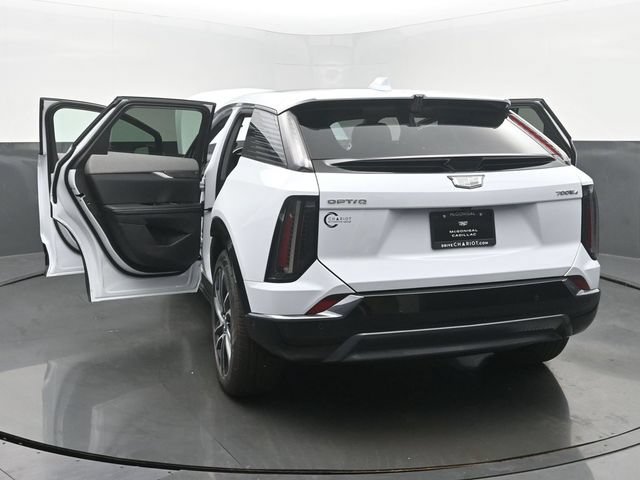 New 2026 Cadillac Optiq Sport 1 w/ LPO, Floor Liner Package AWD/4WD image 57