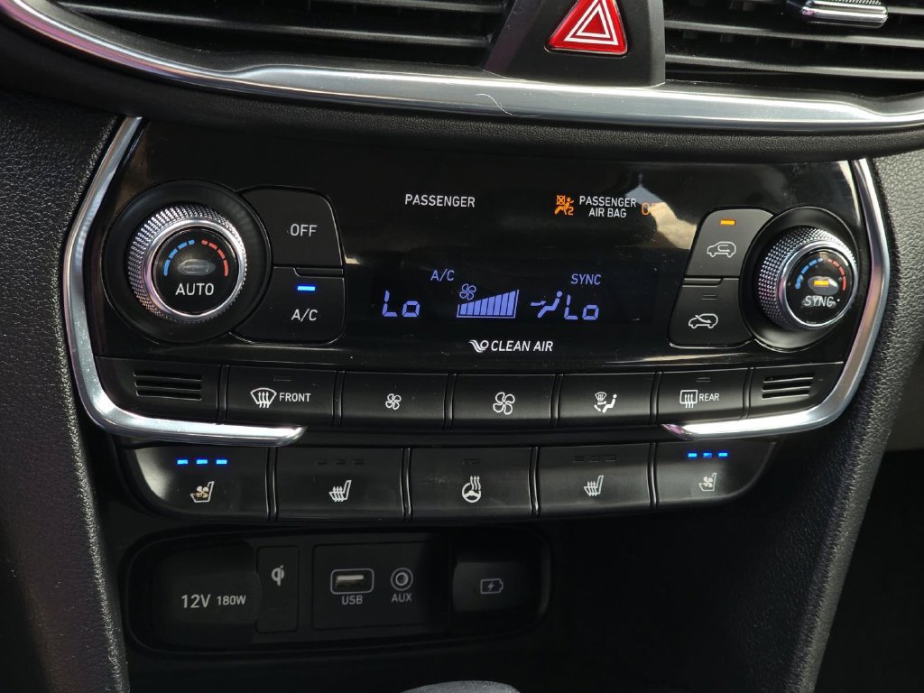 Used 2020 Hyundai Santa Fe Limited FWD image 24