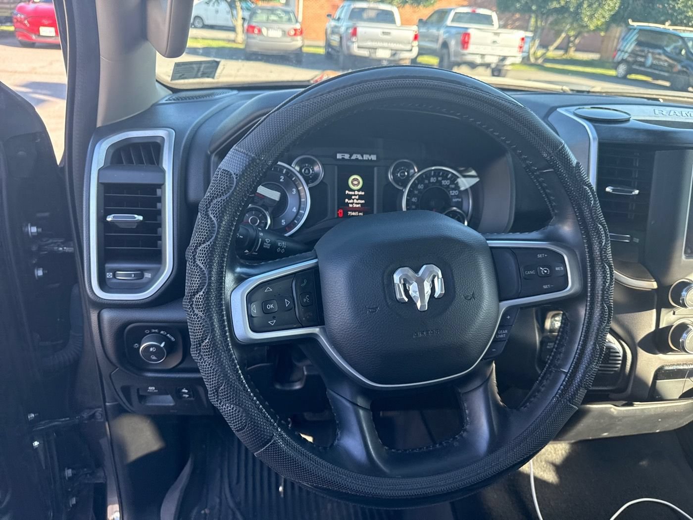 Used 2020 RAM 1500 Big Horn AWD/4WD image 10