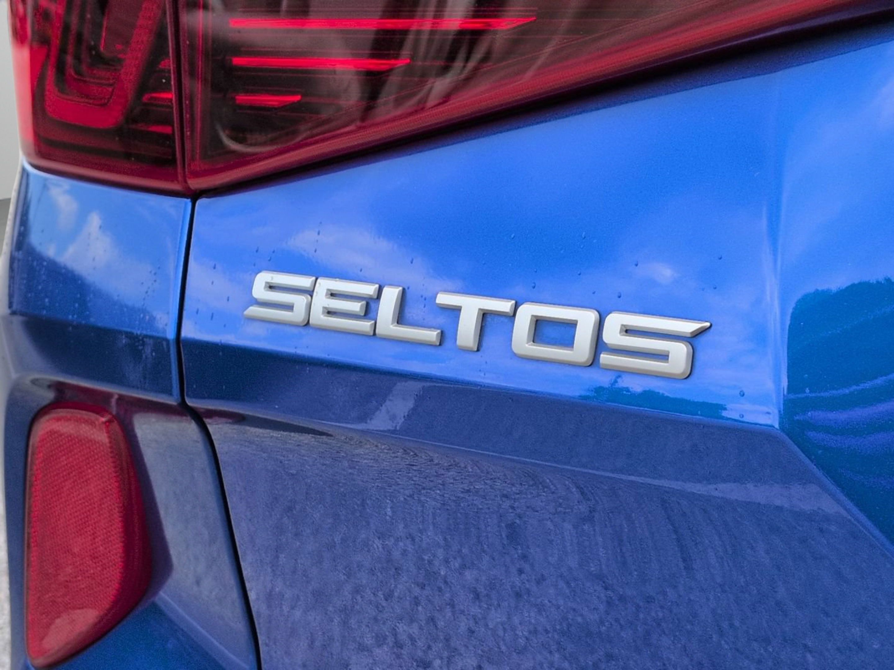 Used 2023 Kia Seltos S FWD image 16