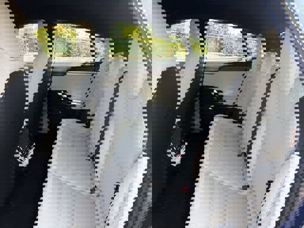 Used 2023 Tesla Model S image 28