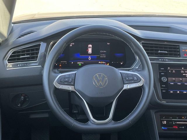 Used 2023 Volkswagen Tiguan SE image 8
