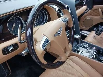 Used 2016 Bentley Flying Spur V8 AWD/4WD image 3