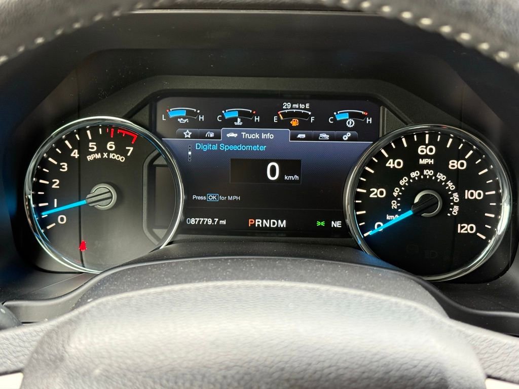 Used 2017 Ford F150 Lariat w/ Equipment Group 502A Luxury AWD/4WD image 19