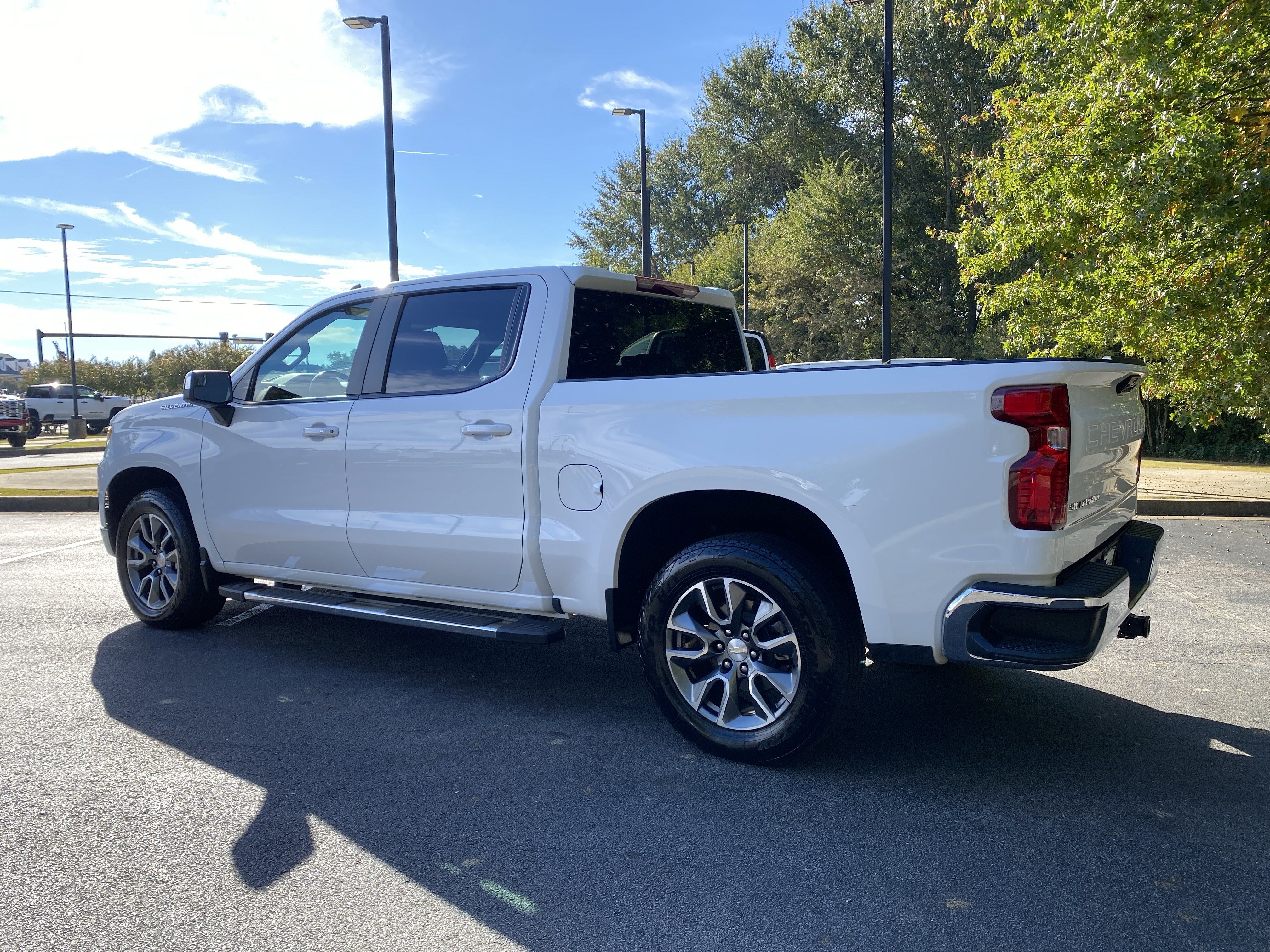 Used 2024 Chevrolet Silverado 1500 LT w/ Protection Package RWD image 7