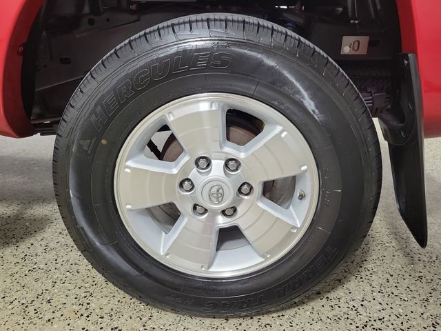 Used 2015 Toyota Tacoma PreRunner w/ TRD Sport Package RWD image 8