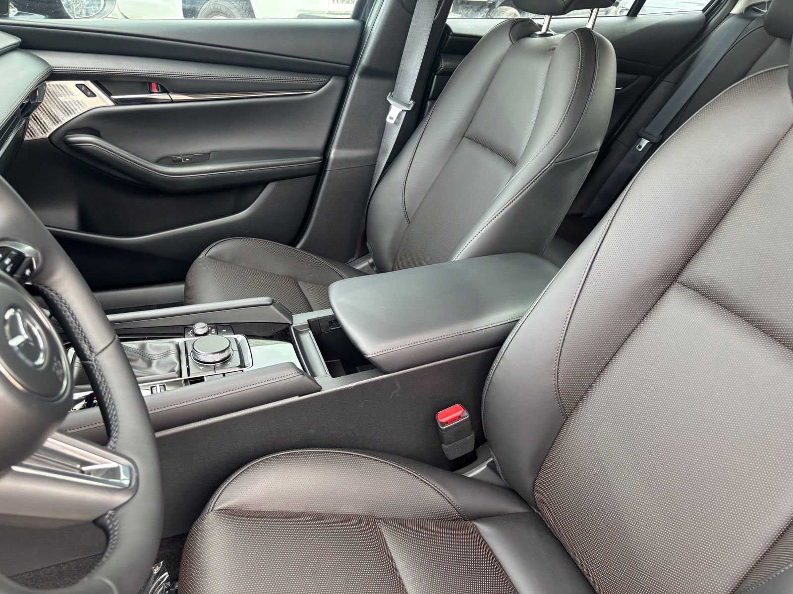 New 2026 MAZDA MAZDA3 2.5 Turbo Sedan w/Premium Plus image 19