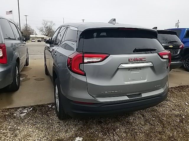 Certified 2024 GMC Terrain SLE image 20