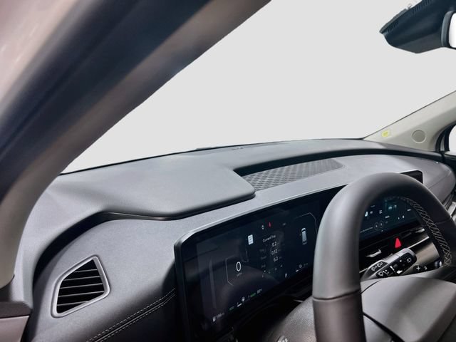 New 2027 Kia Carnival SX w/ Dark Edition Package FWD image 9