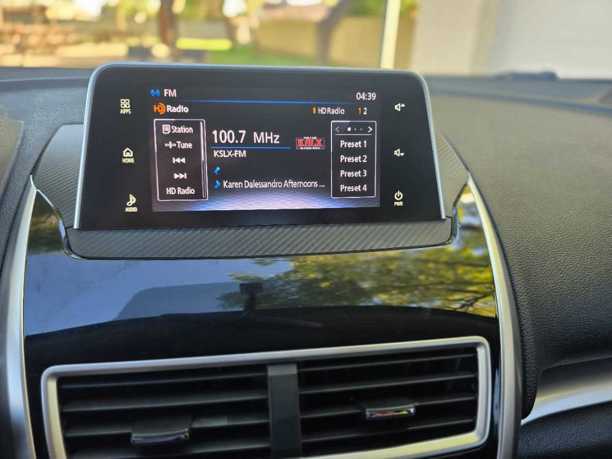 Used 2018 Mitsubishi Eclipse Cross LE image 10