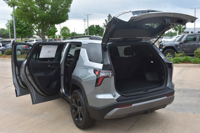 New 2026 Chevrolet Equinox LT w/ Midnight Edition image 15