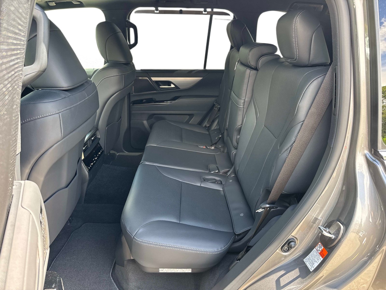 New 2026 Lexus LX 700h F Sport AWD/4WD image 14