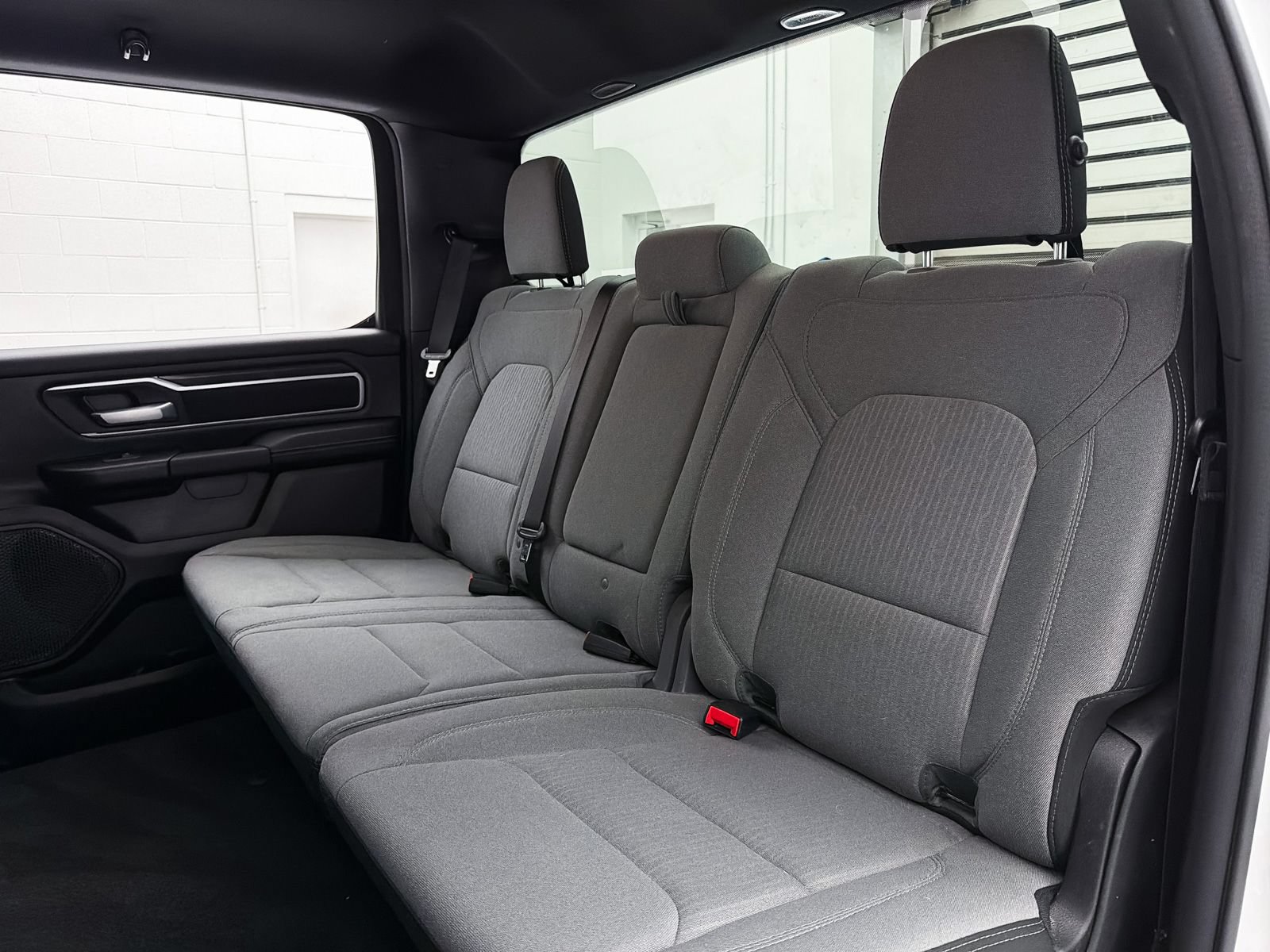 Used 2023 RAM 1500 4x4 Crew Cab image 27
