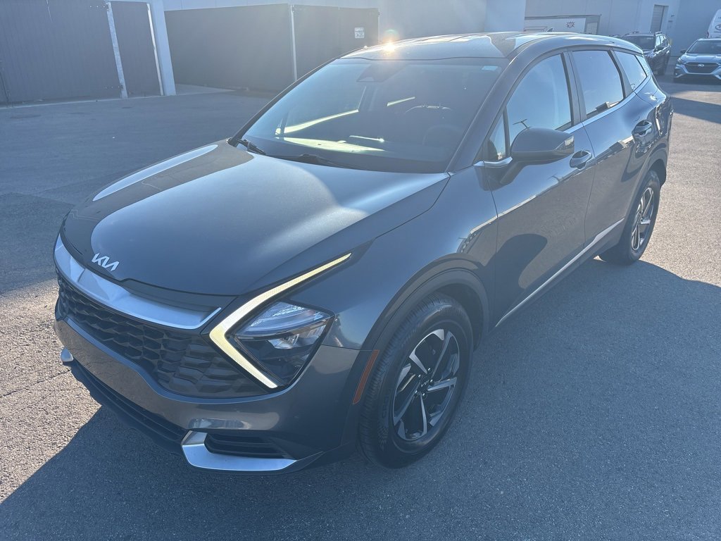 Used 2023 Kia Sportage LX image 6