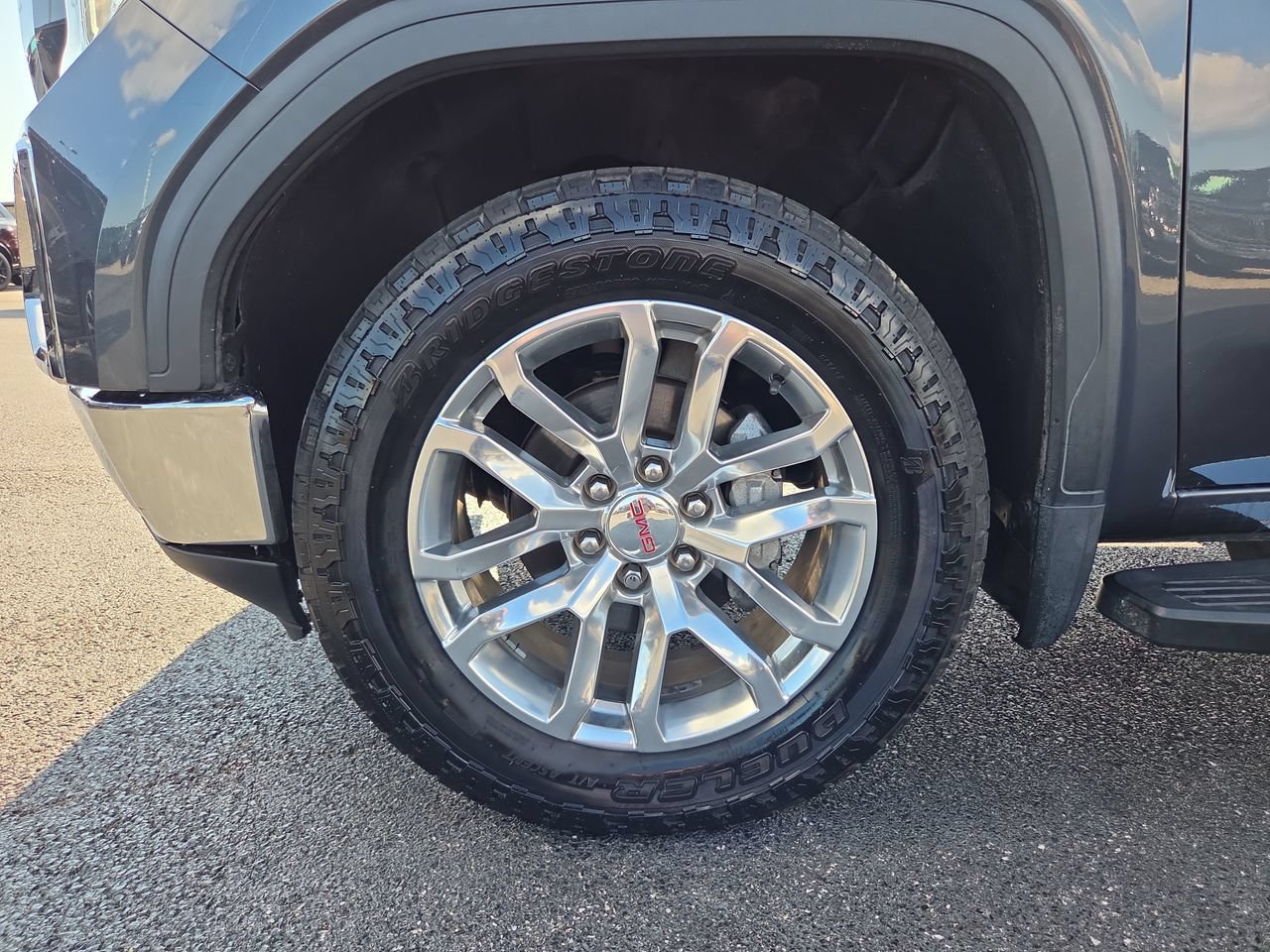 Used 2022 GMC Sierra 1500 SLT w/ SLT Premium Plus Package AWD/4WD image 10