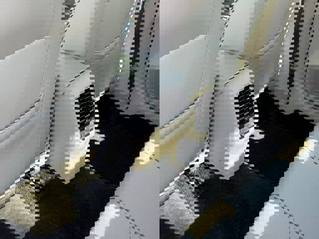 Used 2017 Volkswagen Passat 1.8T SE image 24