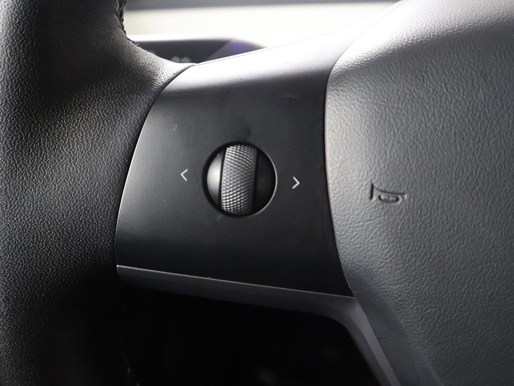 Used 2023 Tesla Model 3 Performance image 41