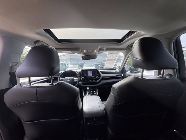 Used 2021 Toyota Highlander Limited AWD/4WD image 19
