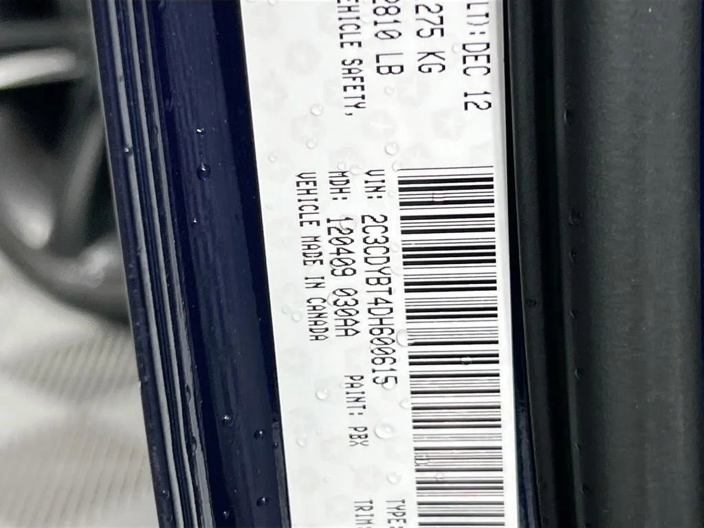 Used 2013 Dodge Challenger R/T image 29