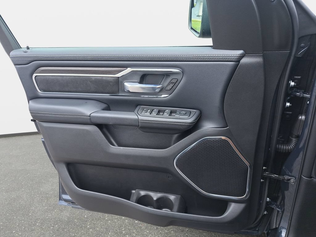 New 2026 RAM 1500 Laramie AWD/4WD image 26