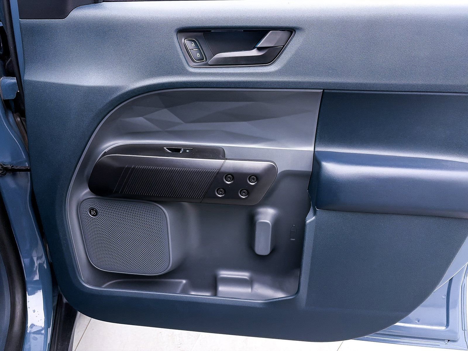 Used 2024 Ford Maverick Lariat w/ Black Appearance Package image 34