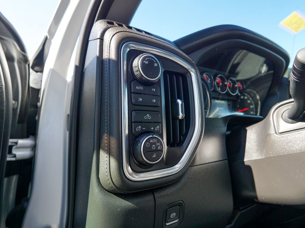 Used 2019 Chevrolet Silverado 1500 LT w/ All-Star Edition image 18