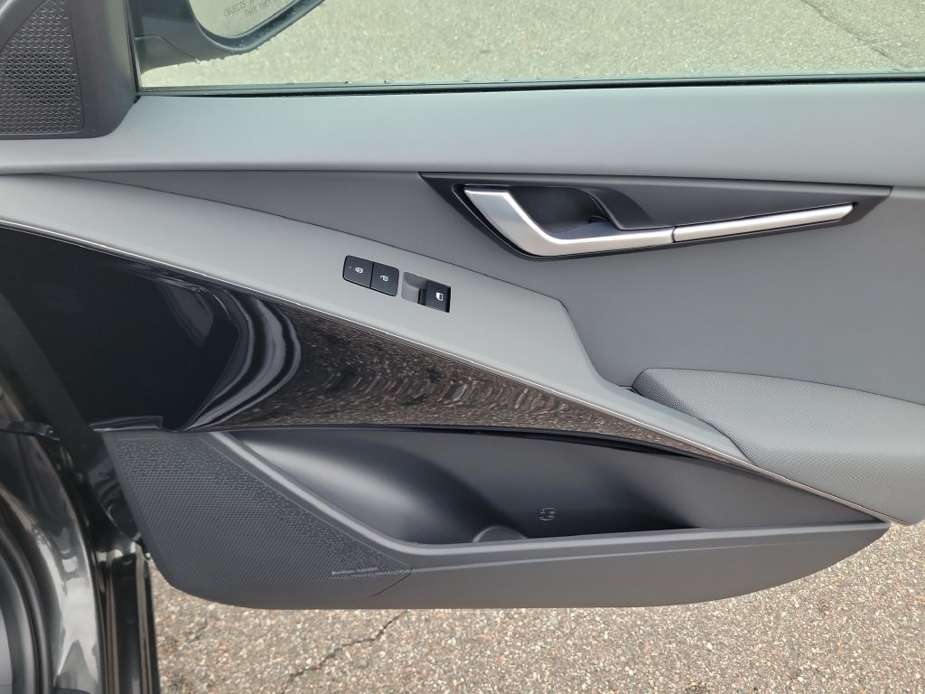 New 2026 Kia Niro EX w/ EX Premium Package FWD image 10