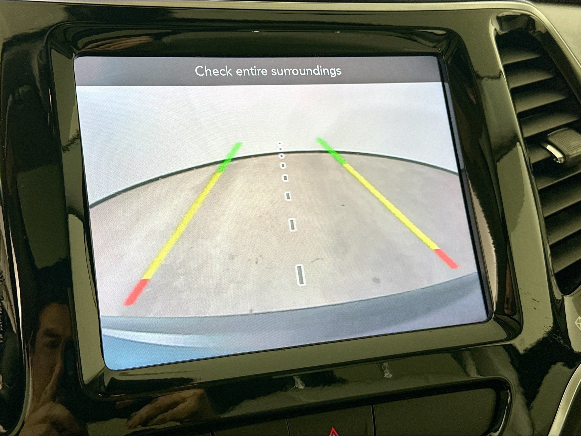 Used 2020 Jeep Cherokee Limited AWD/4WD image 18