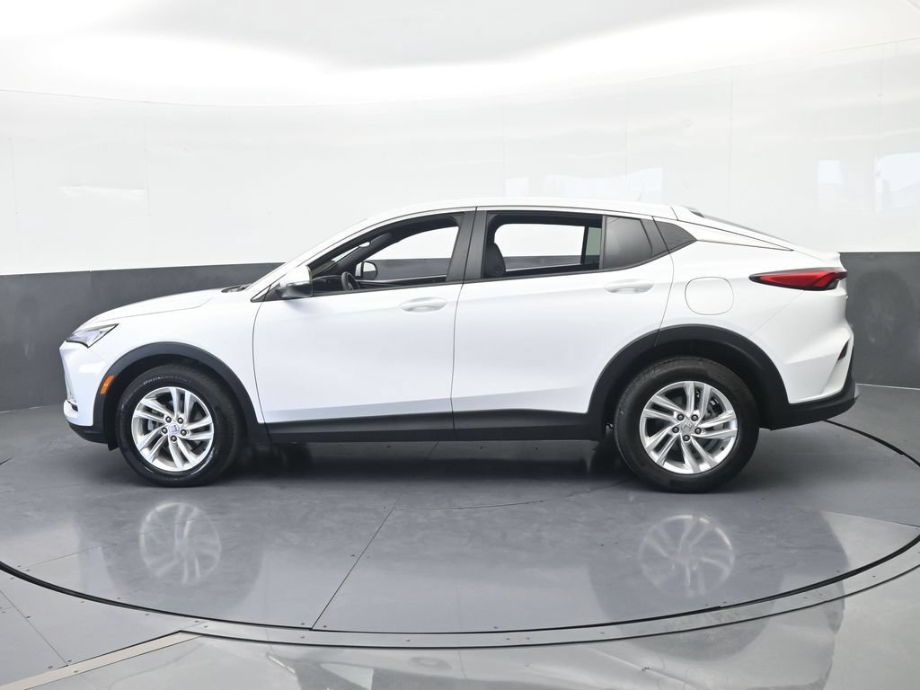 Used 2025 Buick Envista Preferred FWD image 3