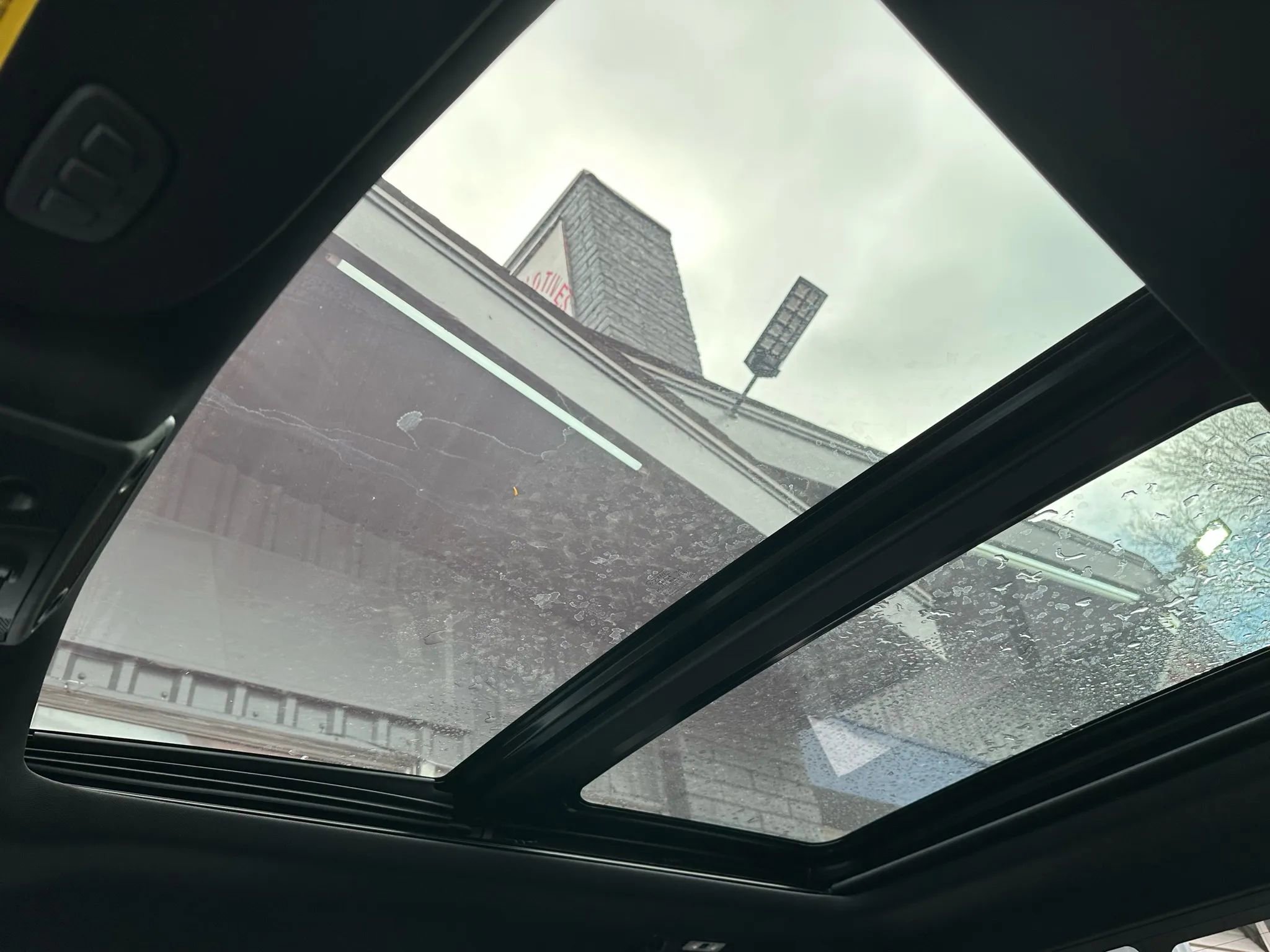 Used 2018 Ford F150 Raptor w/ Equipment Group 802A Luxury image 27