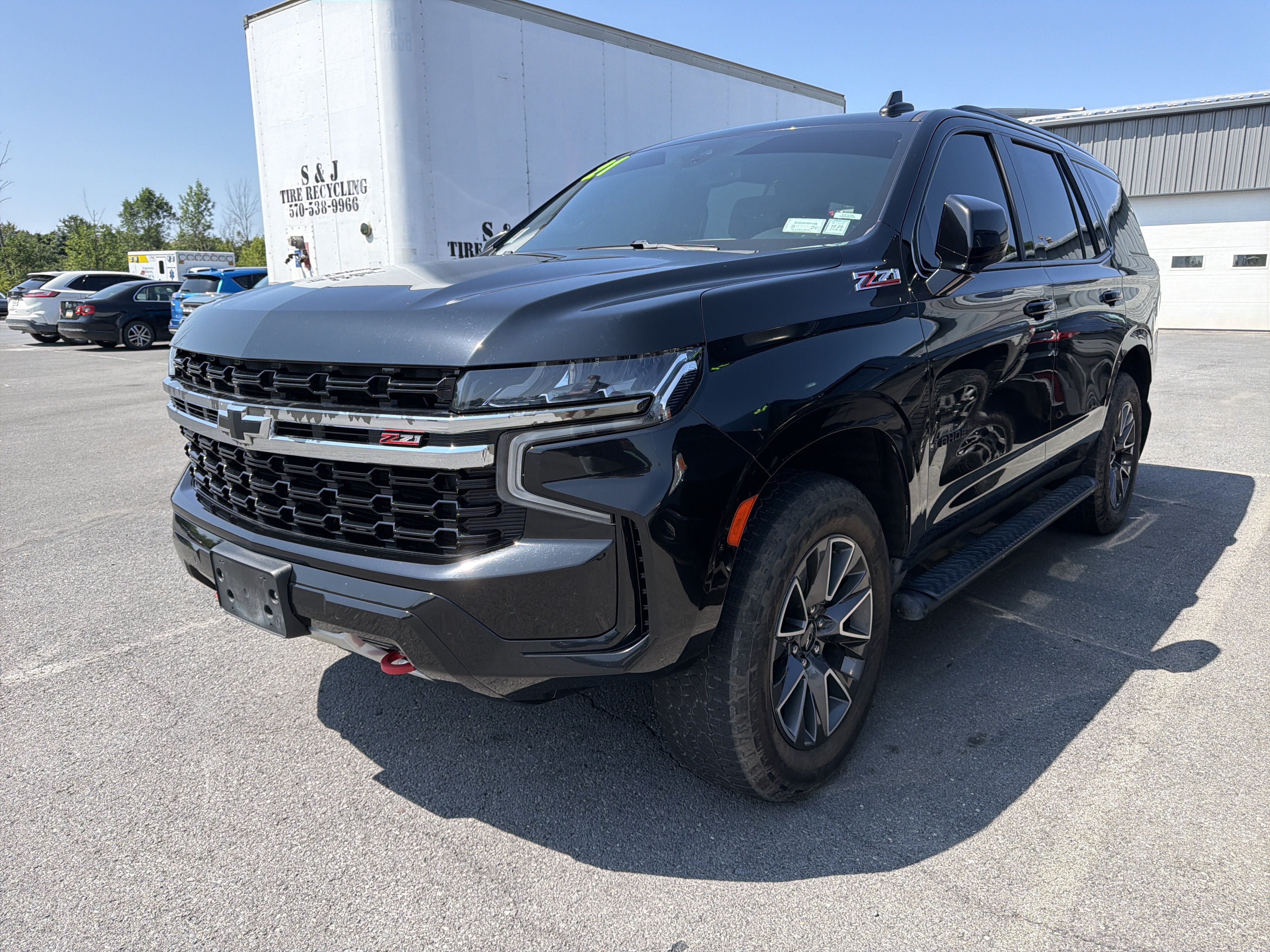 Used 2021 Chevrolet Tahoe Z71 w/ Z71 Signature Package AWD/4WD image 34
