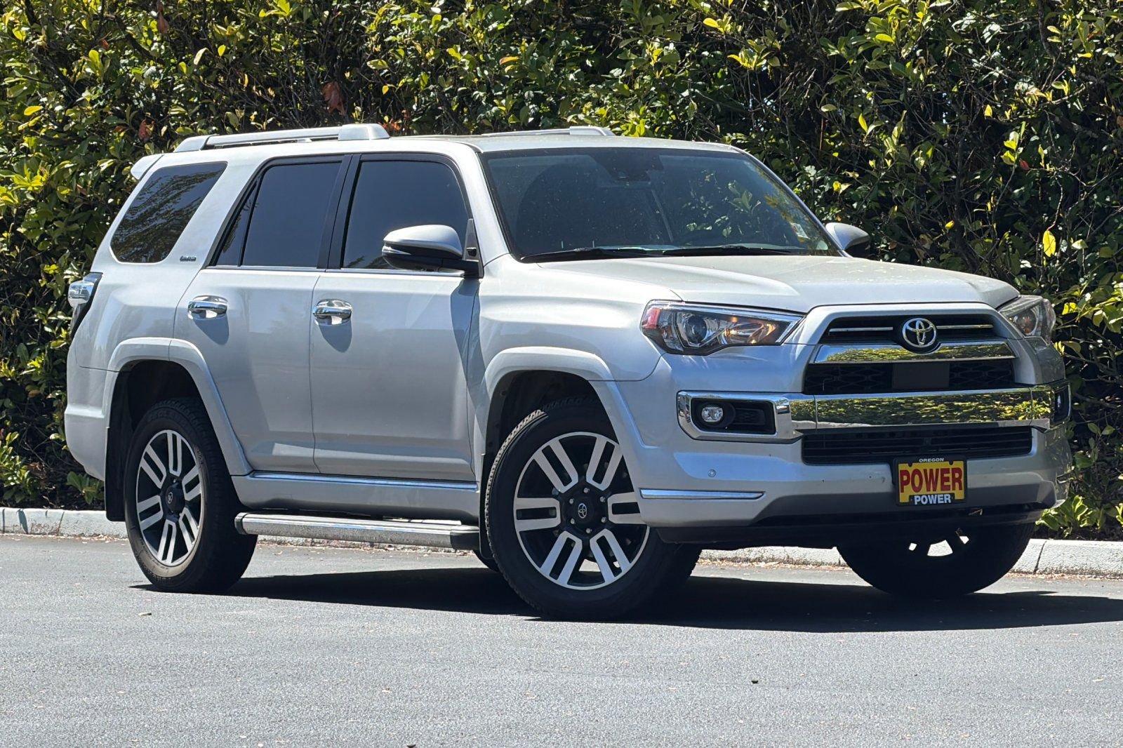 Used 2024 Toyota 4Runner Limited AWD/4WD image 2