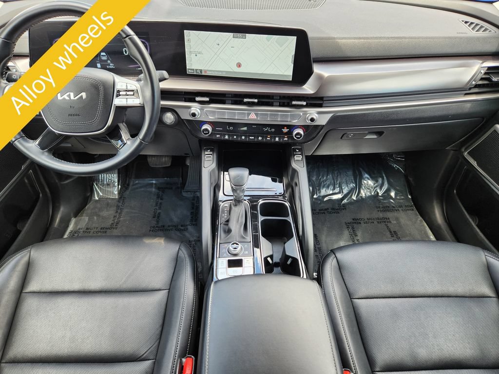 Certified 2023 Kia Telluride S w/ S Sunroof Package AWD/4WD image 16