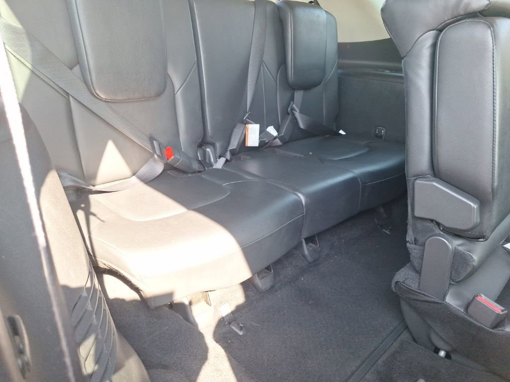 Used 2023 Nissan Armada SL image 32