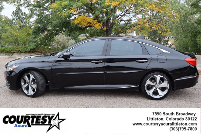 Used 2020 Honda Accord Touring image 3