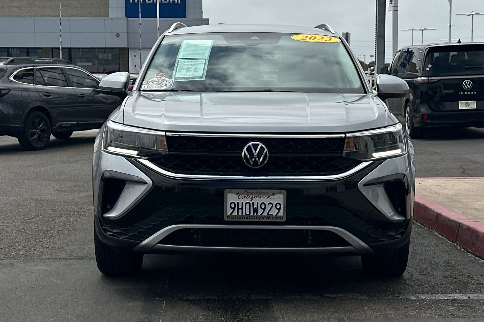 Used 2023 Volkswagen Taos SE FWD image 9