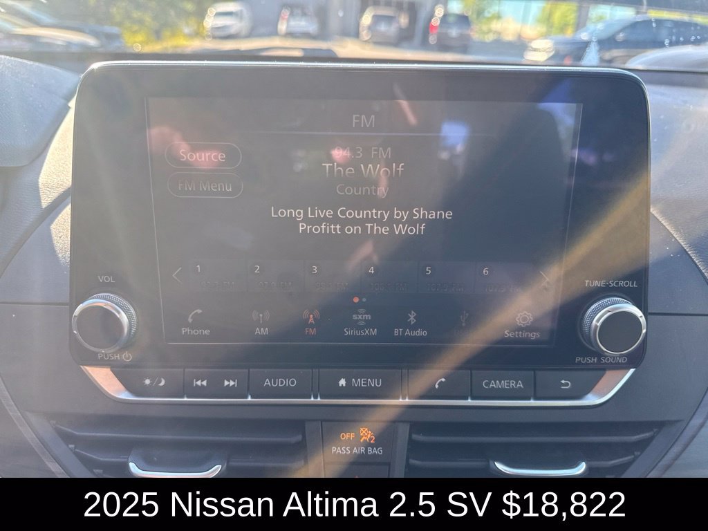 Used 2025 Nissan Altima 2.5 SV FWD image 26