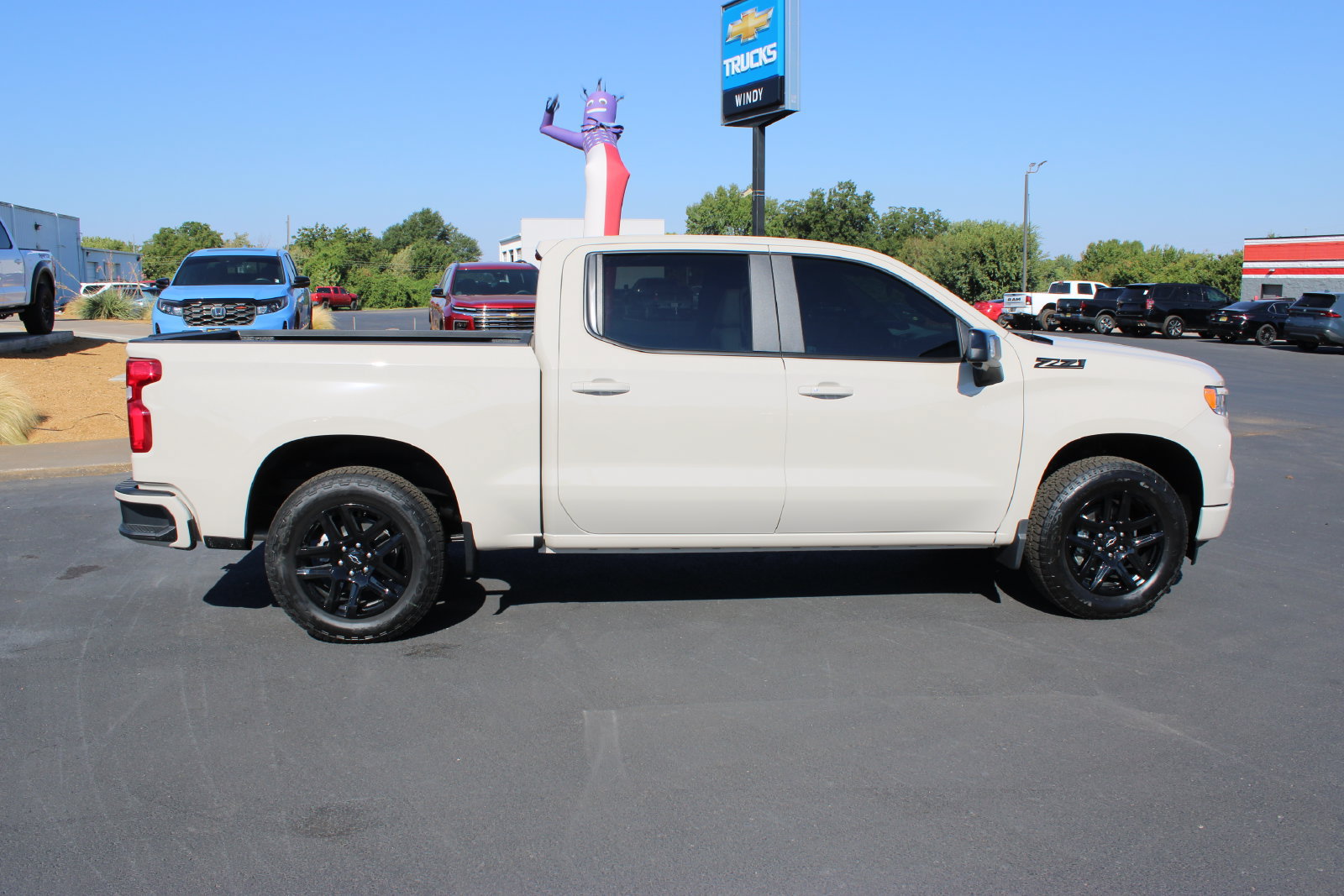 New 2026 Chevrolet Silverado 1500 RST w/ RST All Star Premium Package AWD/4WD image 9