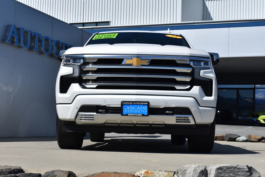 Certified 2024 Chevrolet Silverado 1500 High Country w/ Technology Package AWD/4WD image 2