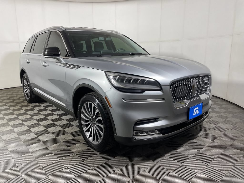 Used 2020 Lincoln Aviator Reserve AWD/4WD image 2