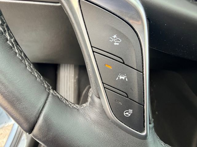 Used 2017 Cadillac XT5 Premium Luxury image 4