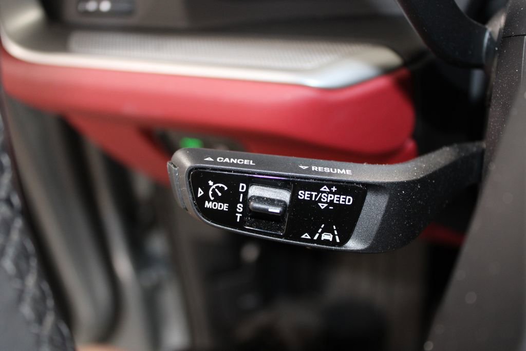 Used 2024 Porsche Cayenne image 24